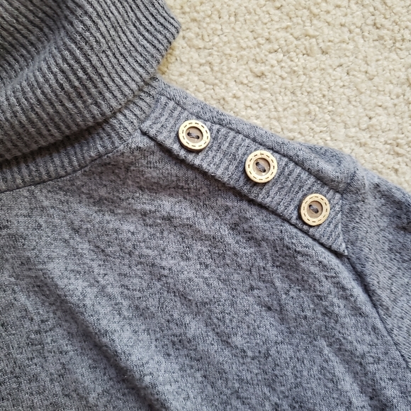 Pink Clover Cowl Neck Sweater - Picture 4 of 4